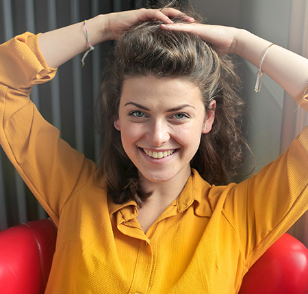 What is serotonin ➜ The hormone of happiness ➜ The connection between hormonal phases & serotonin ➜ Serotonin and the menstrual cycle ➜ Learn more here!